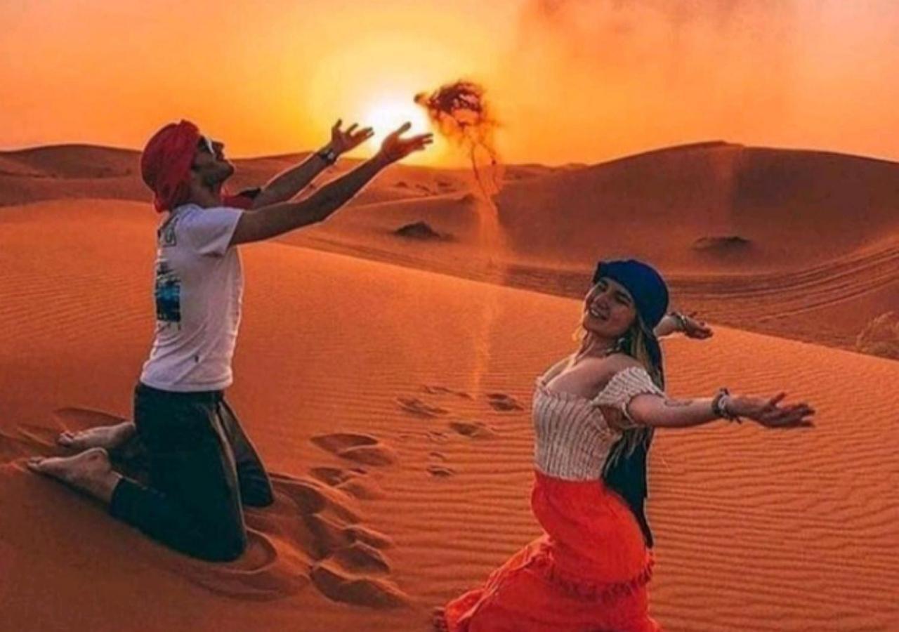 Sahara Luxury Desert Camp เมอร์ซูกา ภายนอก รูปภาพ