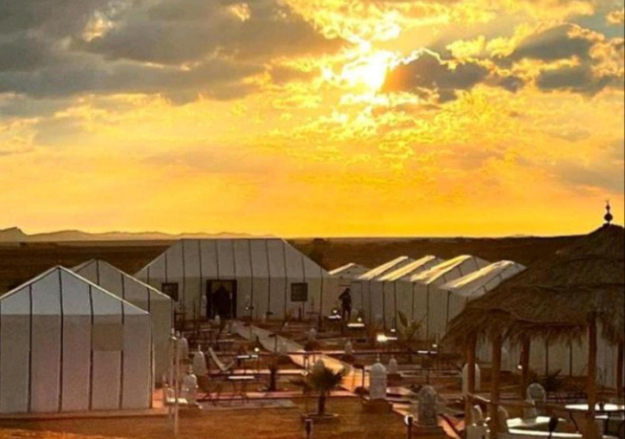 Sahara Luxury Desert Camp เมอร์ซูกา ภายนอก รูปภาพ